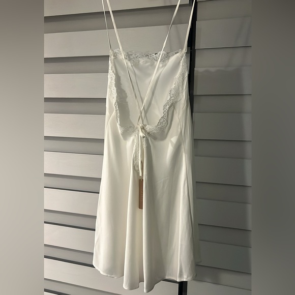 SKIMS Bridal Silk Slip Dress - Marble - Picture 3 of 5